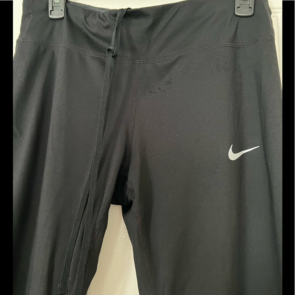 Black Nike 7/8 leggings - Picture 3 of 3